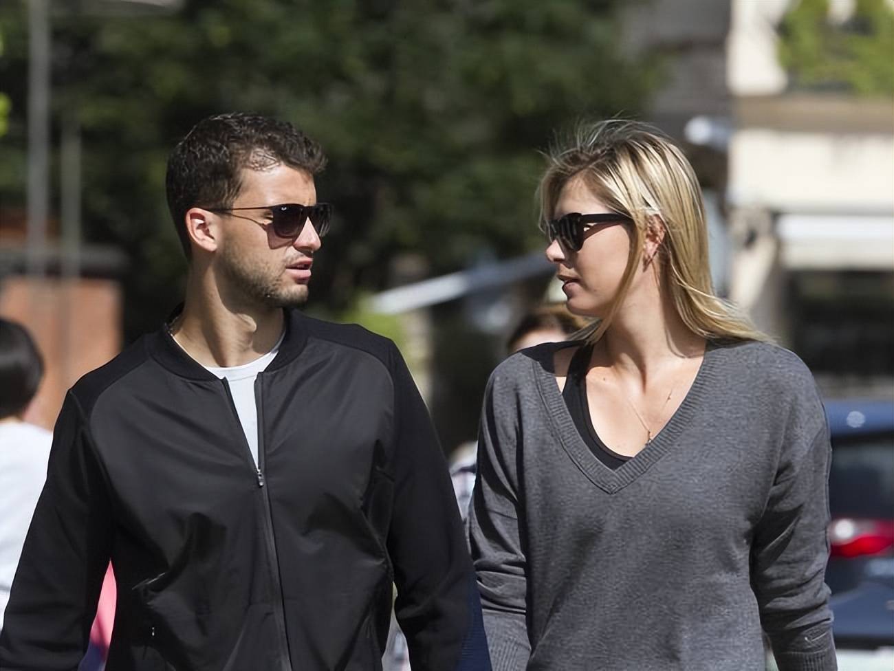 爱游戏手机版-莎拉波娃在公牛比赛中比赛规则变更，最后时刻胜出引发热议！比赛高潮迭起-爱游戏手机版